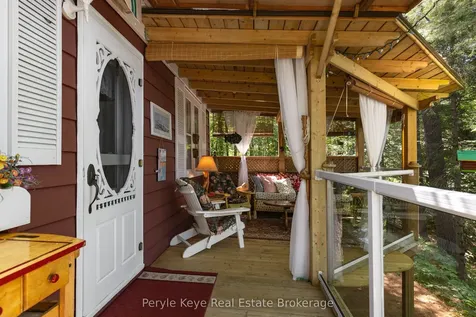 136 Deer Lake Road Huntsville ON P0B 1L0