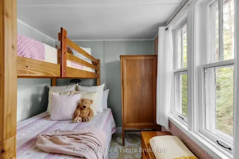 136 Deer Lake Road Huntsville ON P0B 1L0