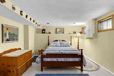 136 Deer Lake Road Huntsville ON P0B 1L0