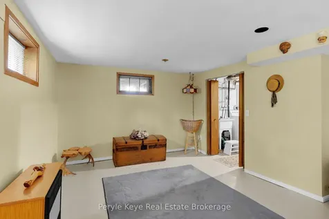 136 Deer Lake Road Huntsville ON P0B 1L0