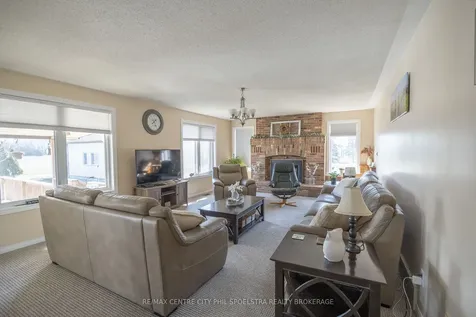 5029 Falconbridge Drive Southwest Middlesex ON N0L 1A0