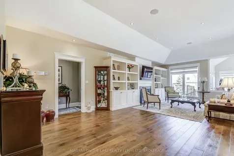 12 Stoneridge Crescent Niagara-on-the-lake ON L0S 1J1