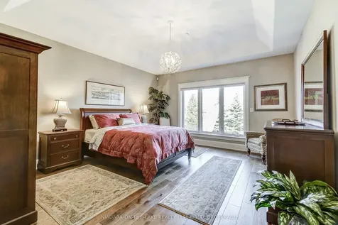 12 Stoneridge Crescent Niagara-on-the-lake ON L0S 1J1