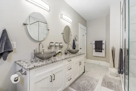 12 Stoneridge Crescent Niagara-on-the-lake ON L0S 1J1