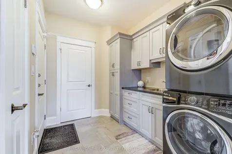 12 Stoneridge Crescent Niagara-on-the-lake ON L0S 1J1