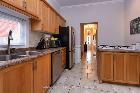 113 Steven Street Hamilton ON L8L 5N7