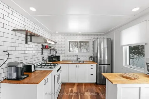 1044 Shanahan Trail Minden Hills ON K0M 2K0