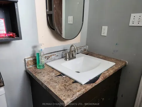 214 Addington Road 2 N/a Addington Highlands ON K0H 2G0