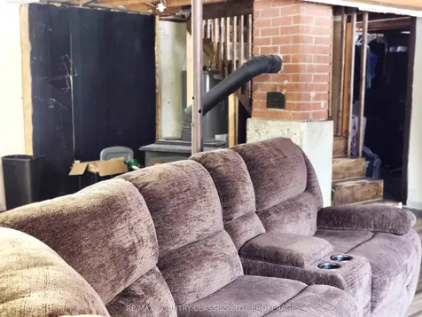 214 Addington Road 2 N/a Addington Highlands ON K0H 2G0