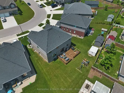 71 Forbes Crescent North Perth ON N4W 0B8