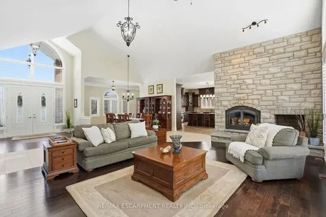 4058 Maddaugh Road Puslinch ON N0B 2J0