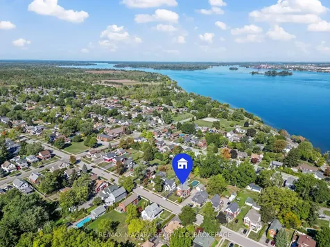 18 Emerick Avenue Fort Erie ON L2A 2W3