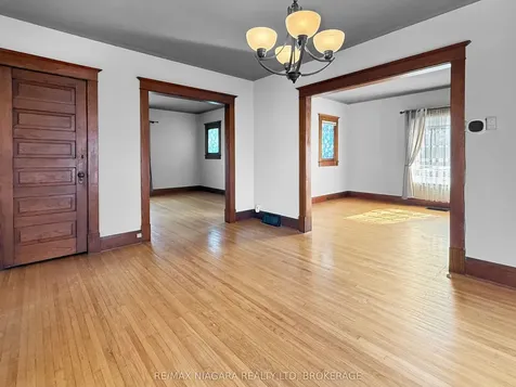 18 Emerick Avenue Fort Erie ON L2A 2W3