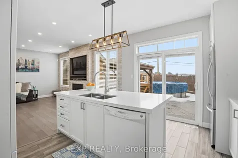 41 Monza Drive Hamilton ON L6H 5R7