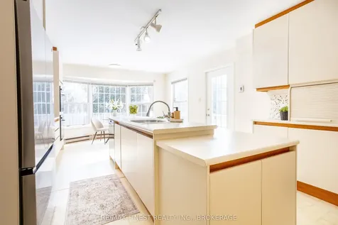 38 Lakeland Point Drive Kingston ON K7M 4E7