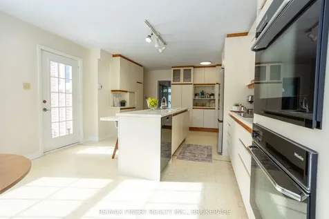 38 Lakeland Point Drive Kingston ON K7M 4E7