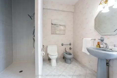 38 Lakeland Point Drive Kingston ON K7M 4E7