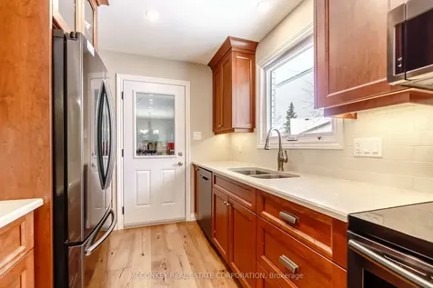 2584 Bensfort Road Peterborough ON K9J 1C9