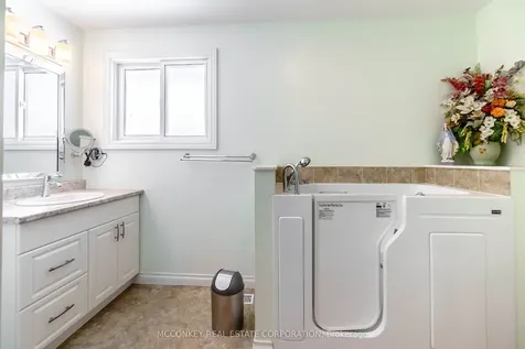 2584 Bensfort Road Peterborough ON K9J 1C9