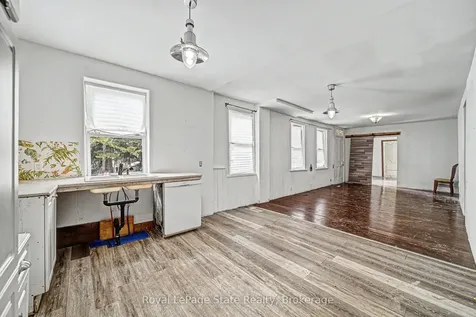 36 River Street Thorold ON L0S 1K0
