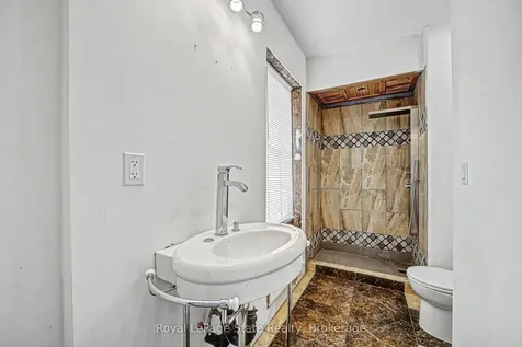 36 River Street Thorold ON L0S 1K0