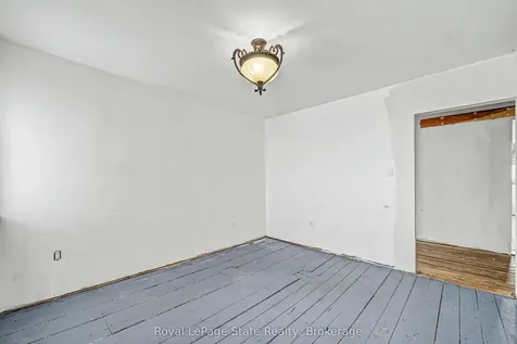 36 River Street Thorold ON L0S 1K0