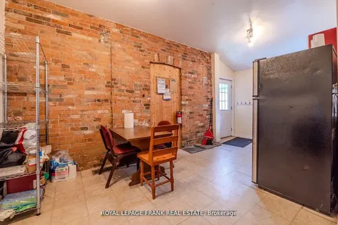 87 Durham Street W Kawartha Lakes ON K9V 2P8