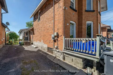 87 Durham Street W Kawartha Lakes ON K9V 2P8