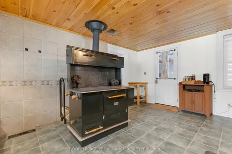 369 5th Concession Road S Addington Highlands ON K0H 1P0