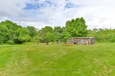 369 5th Concession Road S Addington Highlands ON K0H 1P0