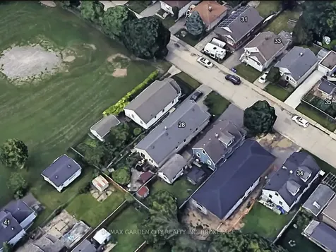 28 Charles Avenue St. Catharines ON L2M 5S9