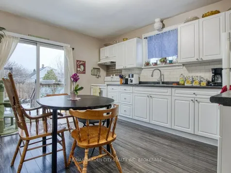 28 Charles Avenue St. Catharines ON L2M 5S9