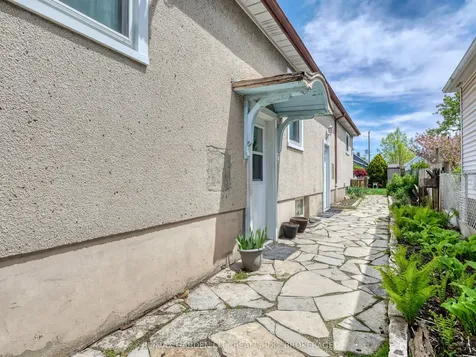 28 Charles Avenue St. Catharines ON L2M 5S9