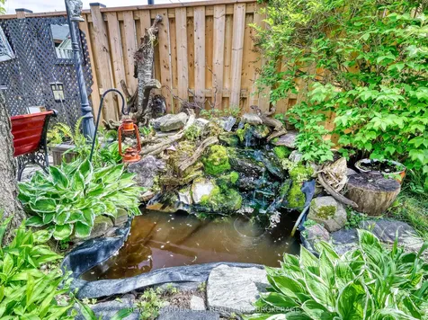 28 Charles Avenue St. Catharines ON L2M 5S9