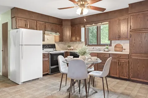 126 Pinewood Boulevard Kawartha Lakes ON K0M 2T0