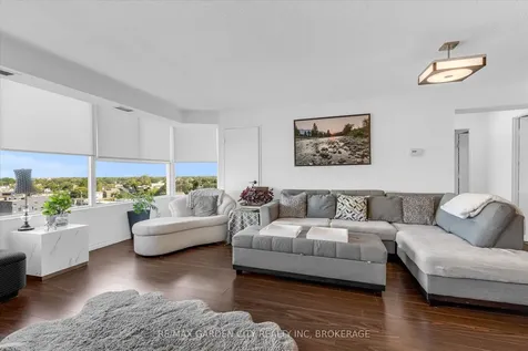 7 Gale Crescent St. Catharines ON L2R 7M8