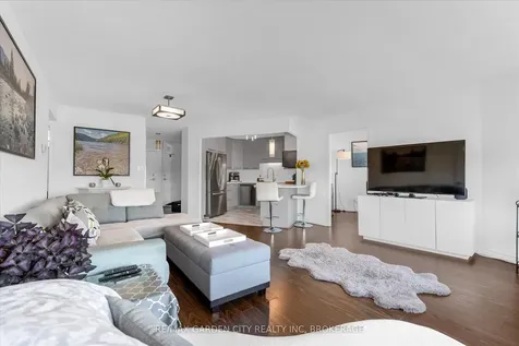 7 Gale Crescent St. Catharines ON L2R 7M8