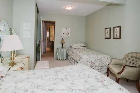 7 Gale Crescent St. Catharines ON L2R 7M8