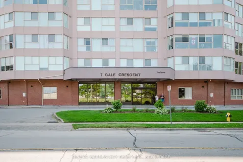 7 Gale Crescent St. Catharines ON L2R 7M8