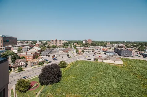 7 Gale Crescent St. Catharines ON L2R 7M8