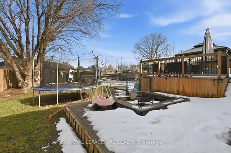 4001 Weinbrenner Road Niagara Falls ON L2G 7X9