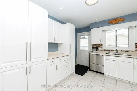 6251 Sherri Avenue Niagara Falls ON L2H 2W7