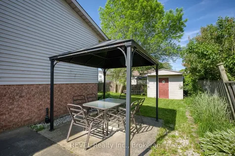 6251 Sherri Avenue Niagara Falls ON L2H 2W7