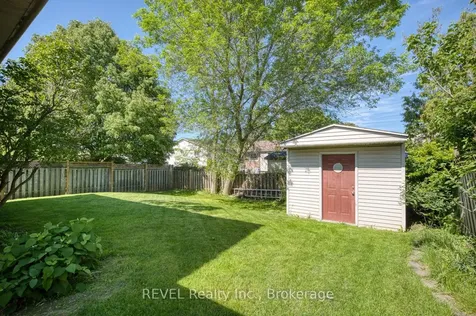 6251 Sherri Avenue Niagara Falls ON L2H 2W7