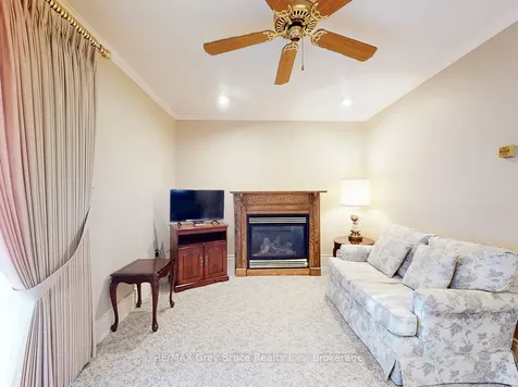 714 4th Avenue E Owen Sound ON N4K 2N6