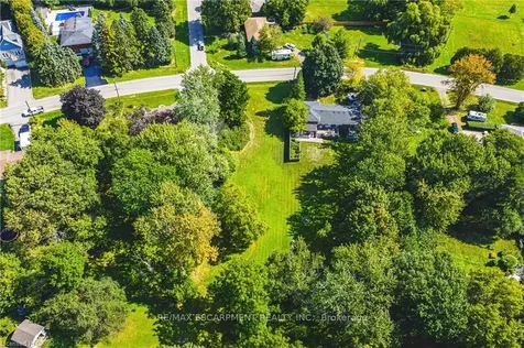 24 Rosebough Street Hamilton ON L9H 5C5