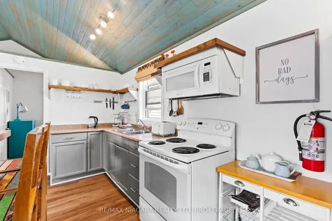 12343 Lakeshore Road Wainfleet ON L0S 1V0