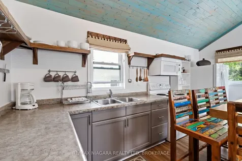 12343 Lakeshore Road Wainfleet ON L0S 1V0
