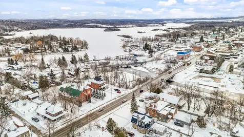 62 King Street E Kawartha Lakes ON K0L 2W0