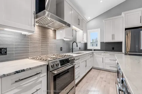 5 Heron Pointe Road Port Colborne ON L3K 6A9